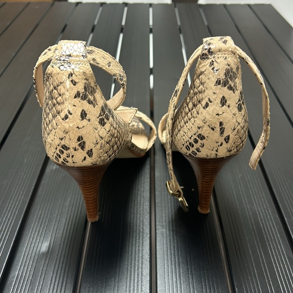 Leopard open toe heels - Picture 3 of 4